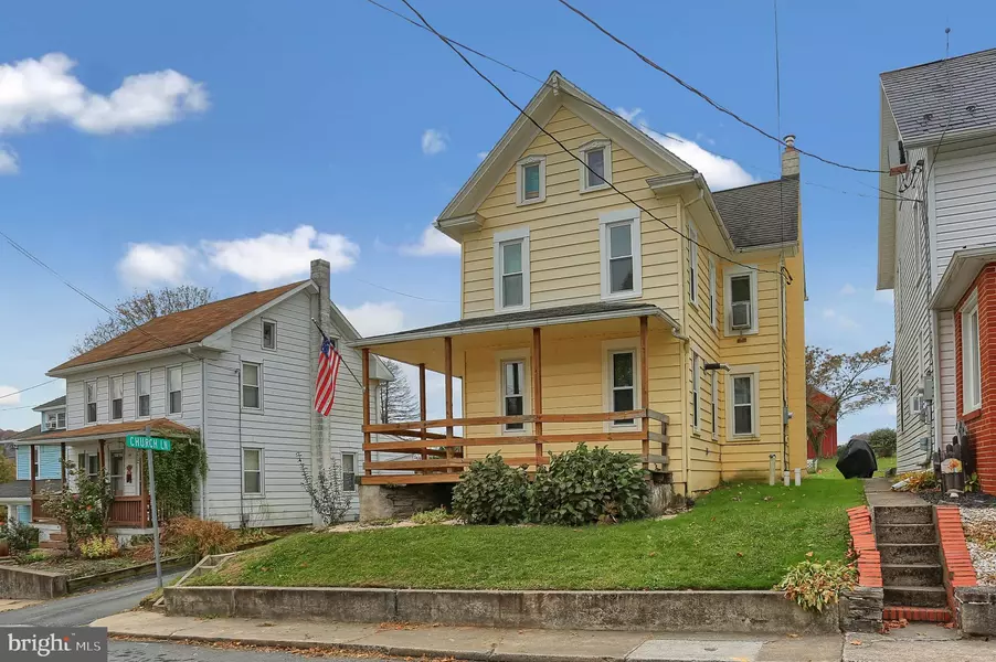 48 HIGH ST, Felton, PA 17322