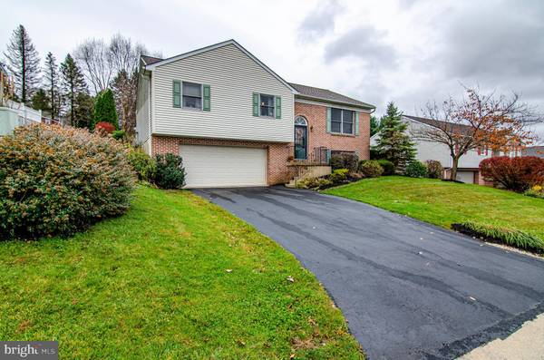 Reinholds, PA 17569,35 CHAPEL VIEW DR