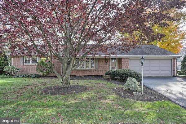 25 HARVEY RD, Hershey, PA 17033