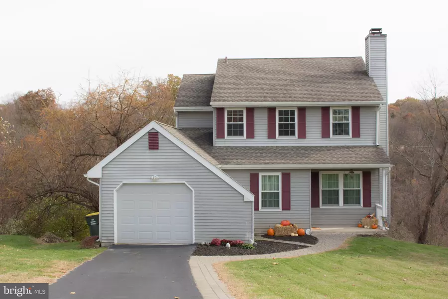 1141 DELAWARE LN, Downingtown, PA 19335