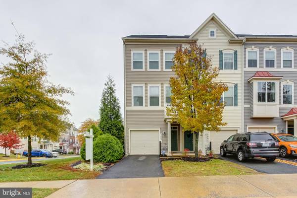 3091 CHINKAPIN OAK LN #49, Woodbridge, VA 22191