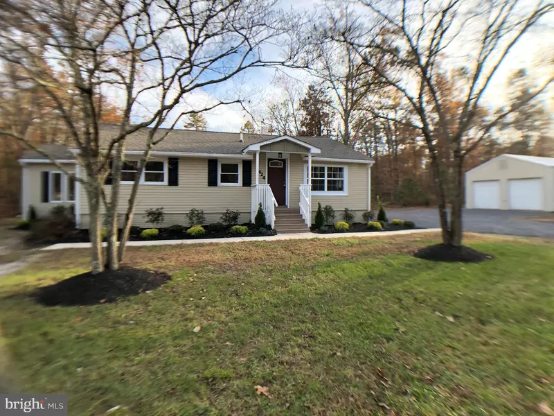 1424 W POINT AVE, Mays Landing, NJ 08330