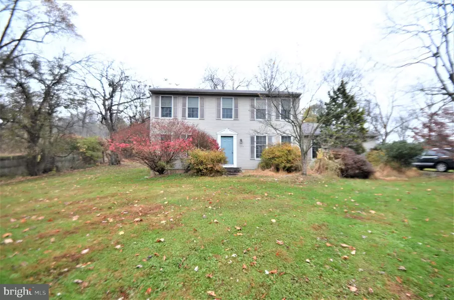 1973 LEITHSVILLE RD, Hellertown, PA 18055