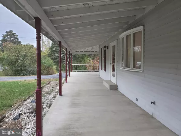 Bunker Hill, WV 25413,85 ANTLER LN