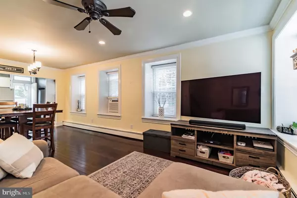 Ambler, PA 19002,7 DOUGLASS ST