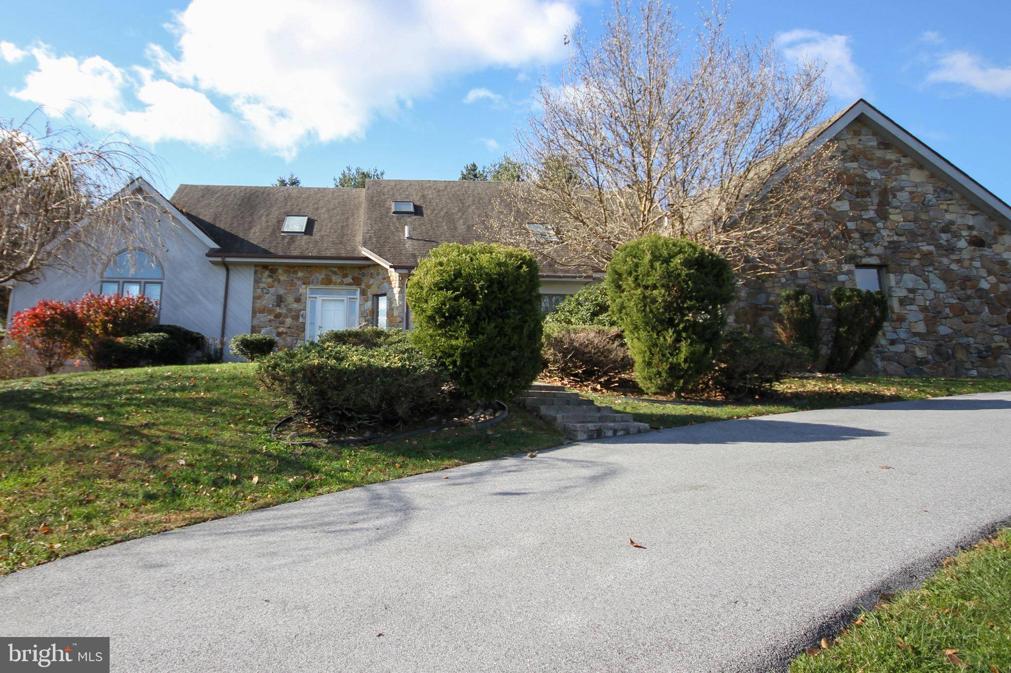 Chester Springs, PA 19425,371 HARSHAW DR