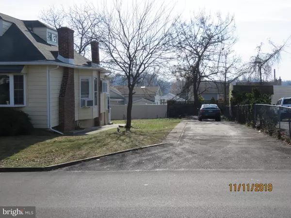 Feasterville Trevose, PA 19053,4325 PINE ST