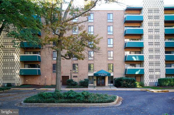 6143 LEESBURG PIKE #406, Falls Church, VA 22041