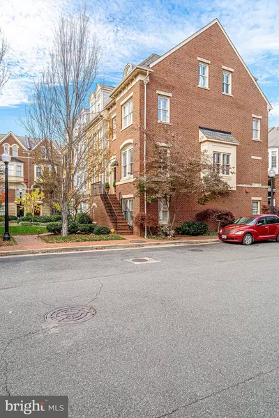 701 FORDS LANDING WAY, Alexandria, VA 22314