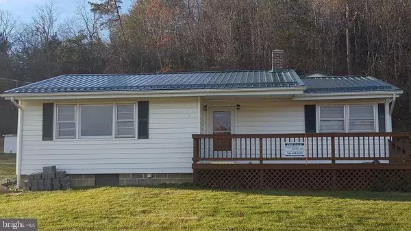 8992 BLUE GRAY TRAIL, Franklin, WV 26807