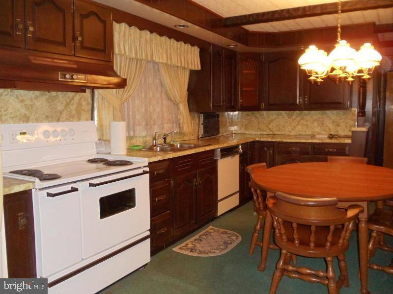 Nesquehoning, PA 18240,100 E GARIBALDI AVE