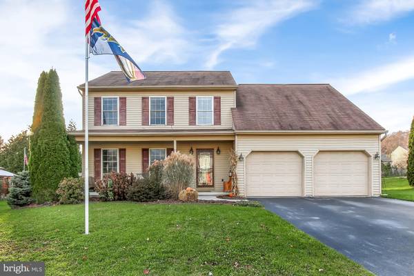 360 SILVER MAPLE CT, Mount Wolf, PA 17347