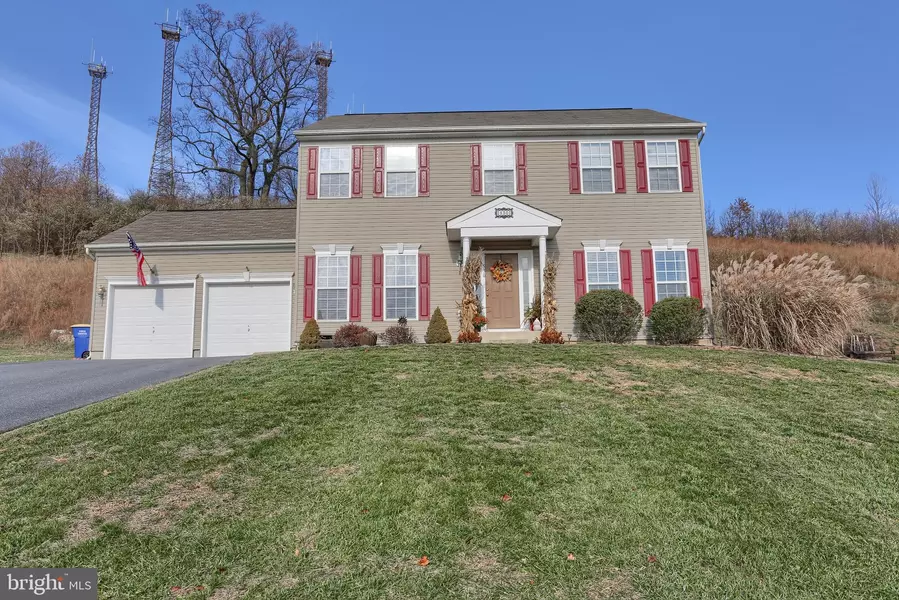 530 SANDPIPER LN, New Cumberland, PA 17070