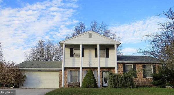 13 MARIE LN, Biglerville, PA 17307