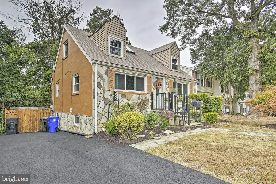 2116 S POLLARD ST, Arlington, VA 22204