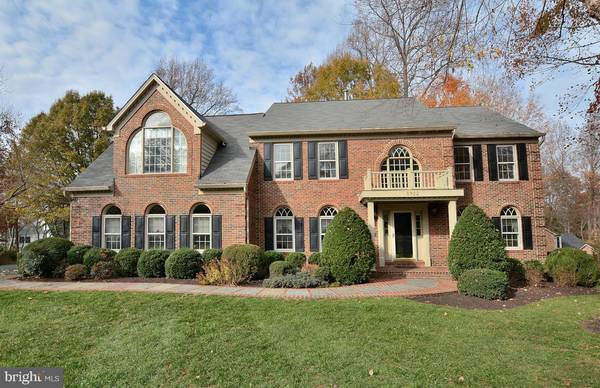 5922 FAIRVIEW WOODS DR, Fairfax Station, VA 22039