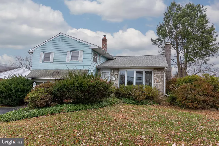 319 COLUMBIA PL, Broomall, PA 19008