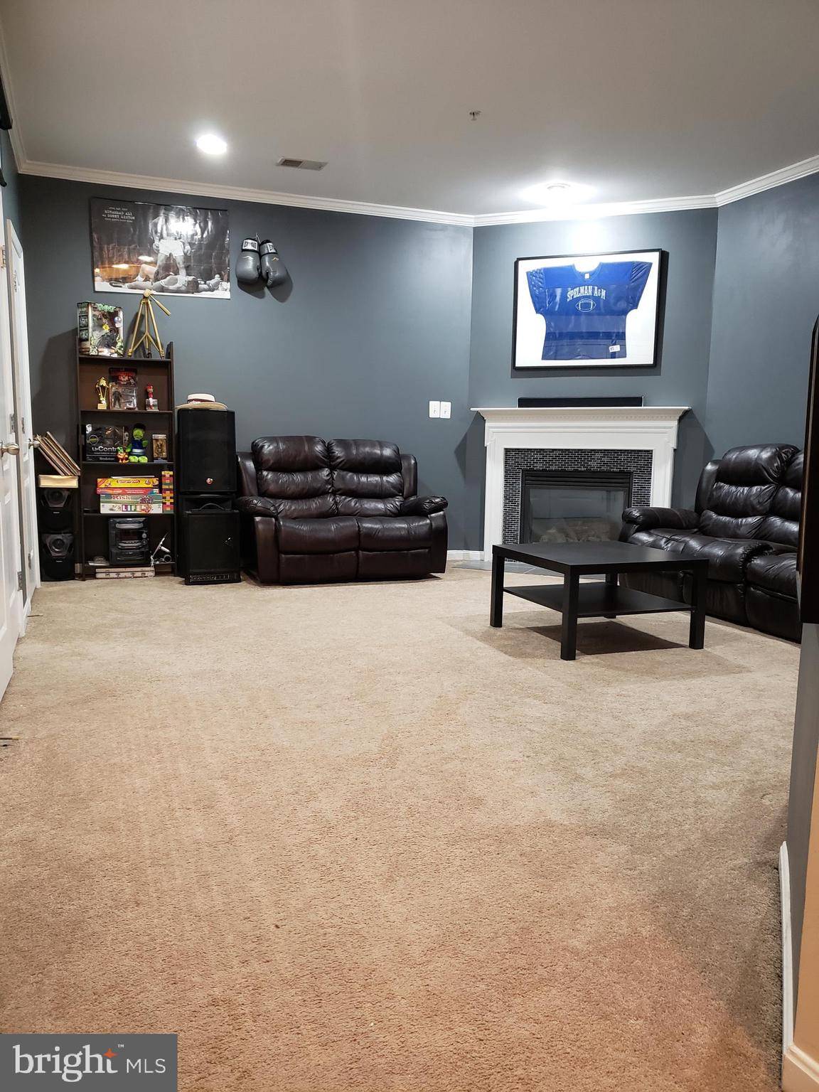 Landover, MD 20785,2604 MARKHAM LN