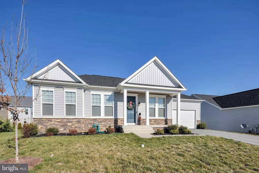 37 TORNWORTH, Charles Town, WV 25414