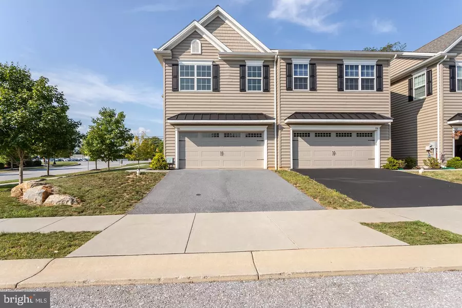 116 NEW VILLAGE GREENE DR, Honey Brook, PA 19344