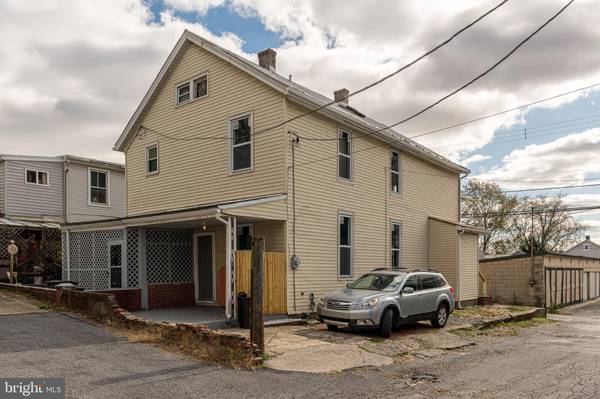 917 UNION ST, Lebanon, PA 17042