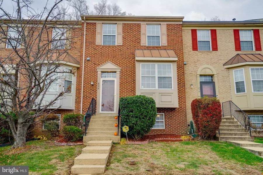 806 QUEENSDALE CT, Capitol Heights, MD 20743