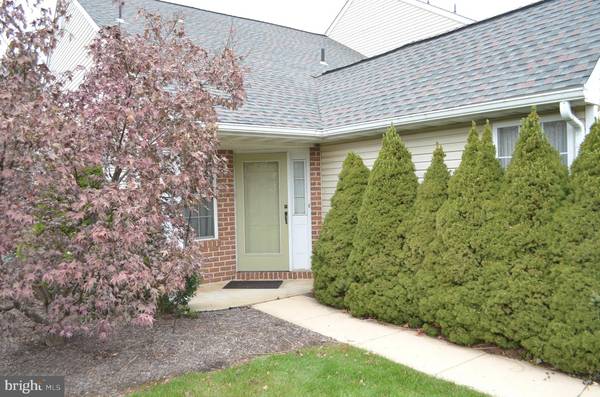 162 HICKORY LN, Wyomissing, PA 19610