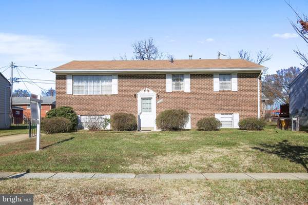 8904 MARK PL, Laurel, MD 20708