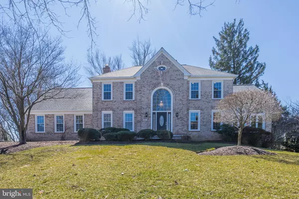 Vienna, VA 22182,9921 ROSEWOOD HILL CIR