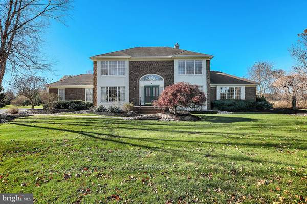 9 CHESTNUT CT, Princeton Junction, NJ 08550