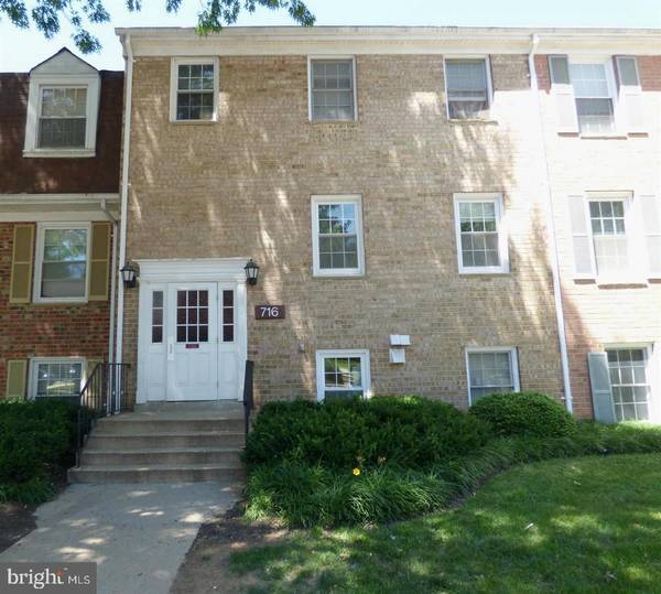 716 QUINCE ORCHARD BLVD #102, Gaithersburg, MD 20878