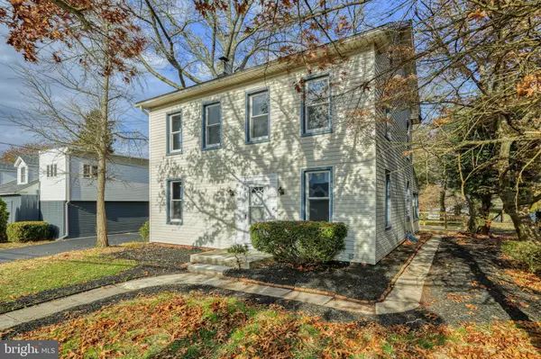 2253 CARLISLE RD, York, PA 17408