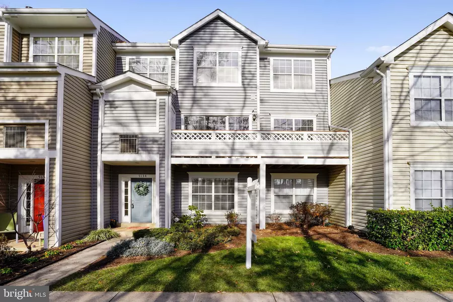 5134 CASTLE HARBOR WAY #62, Centreville, VA 20120