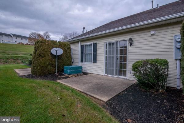 York, PA 17404,1078 VILLAGE WAY