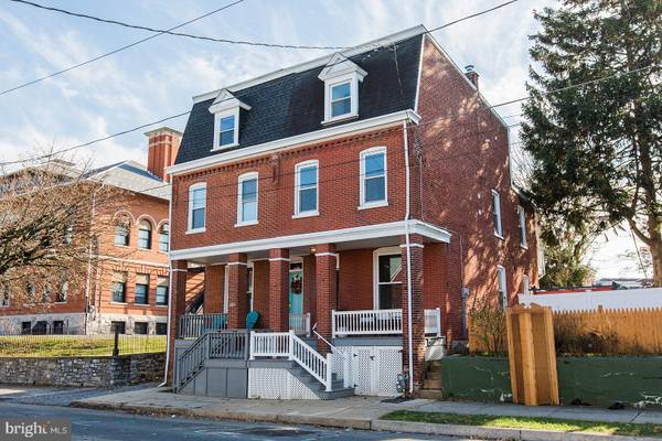 404 E CLAY ST, Lancaster, PA 17602