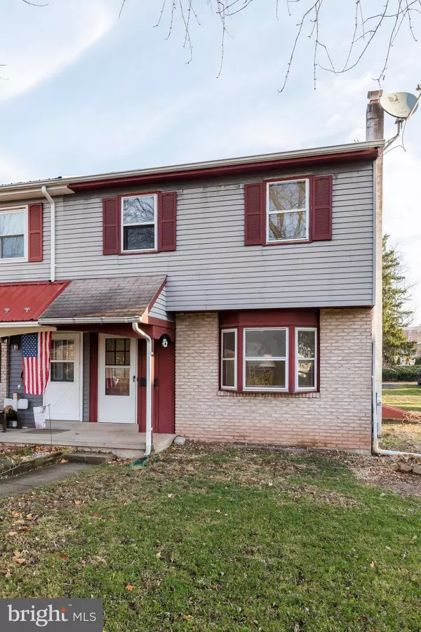 352 WASHINGTON ST, Pennsburg, PA 18073