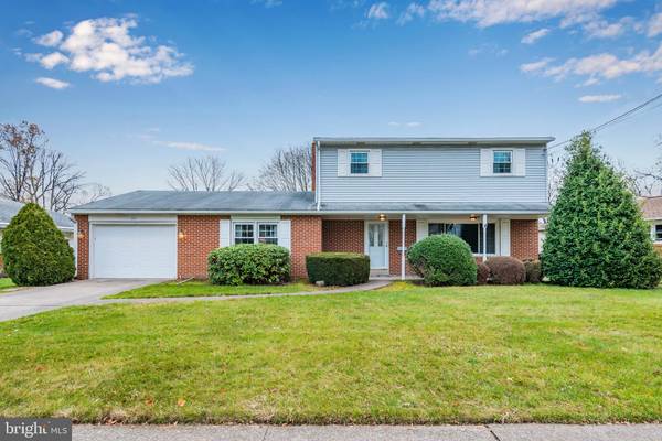 205 GREEN LANE DR, Camp Hill, PA 17011