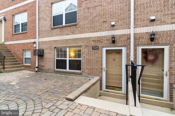 3028 S GLEBE RD #3028, Arlington, VA 22206