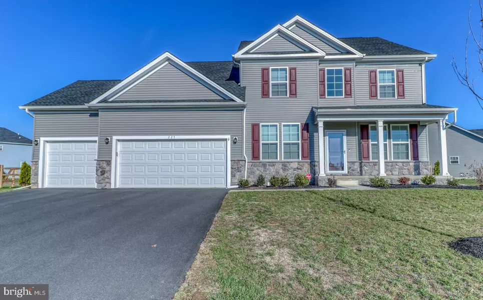 225 SAFFRON CIR, Middletown, DE 19709