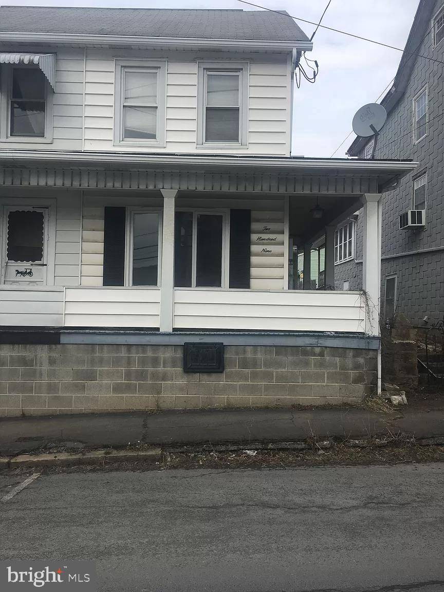 Williamstown, PA 17098,209 W MARKET ST