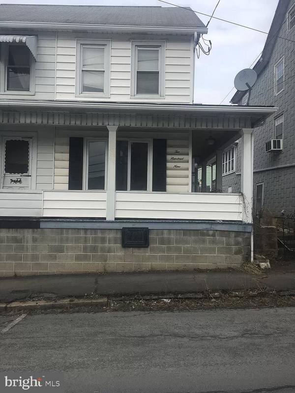 209 W MARKET ST, Williamstown, PA 17098