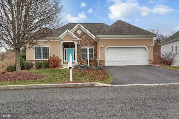 109 WINDRUSH LN, Mechanicsburg, PA 17055