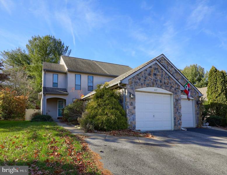 307 WINDGATE CT, Millersville, PA 17551