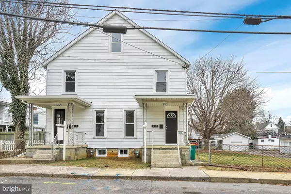 613 FAIRGROUND AVE, Chambersburg, PA 17201