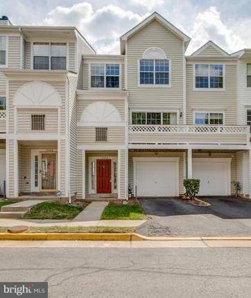 14480 GLENCREST CIR #26, Centreville, VA 20120