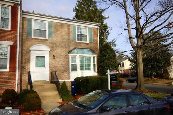 5401 RICHENBACHER AVE, Alexandria, VA 22304