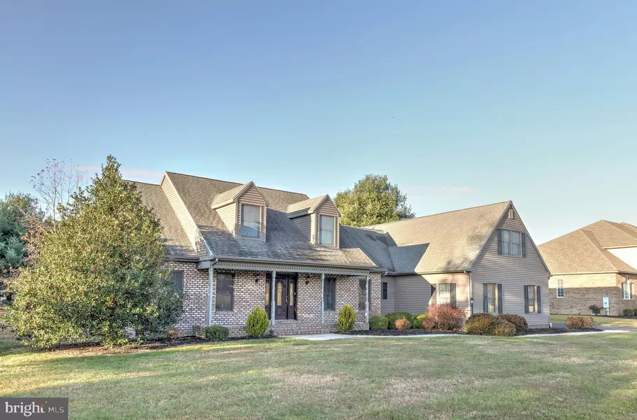 2 LAKE CREST DR, Milford, DE 19963