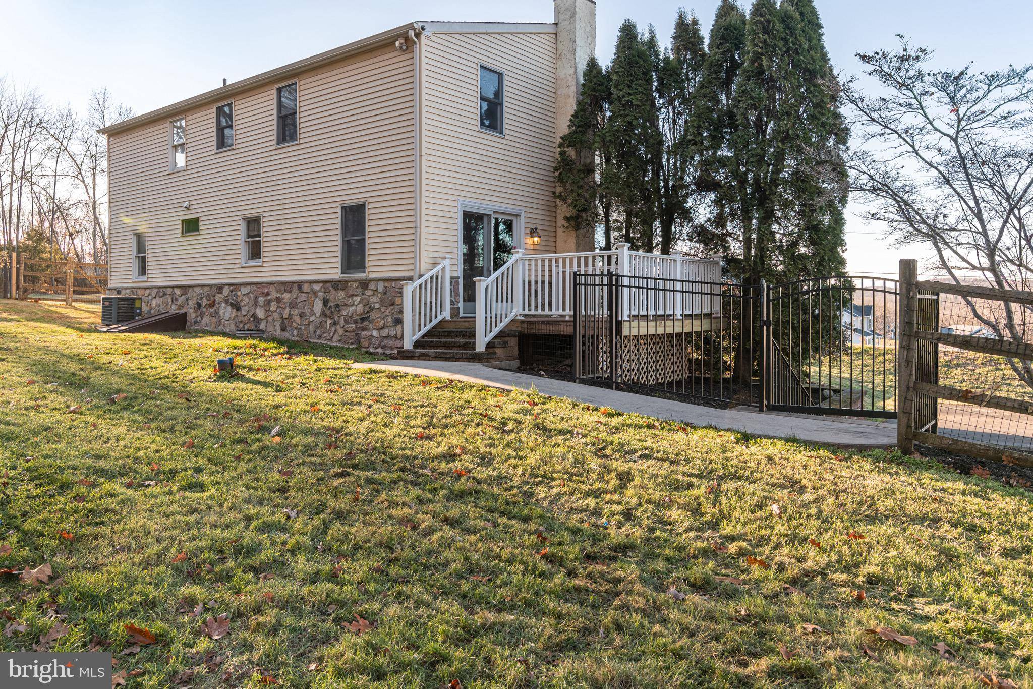 Schwenksville, PA 19473,400 SUNSET RD