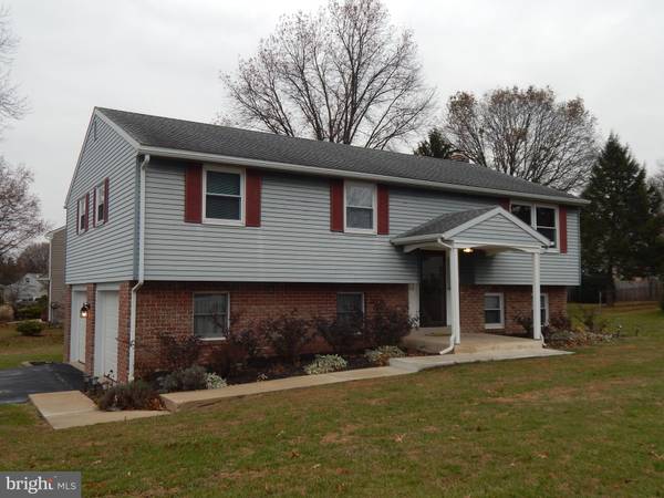 90 ROOSEVELT DR, Boyertown, PA 19512