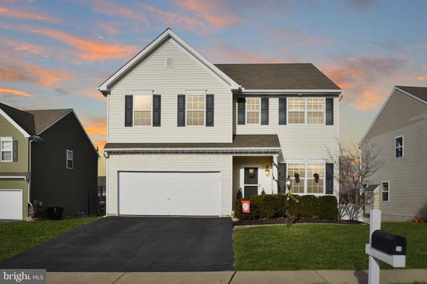 24 PAVERS COVE CT, Middletown, PA 17057